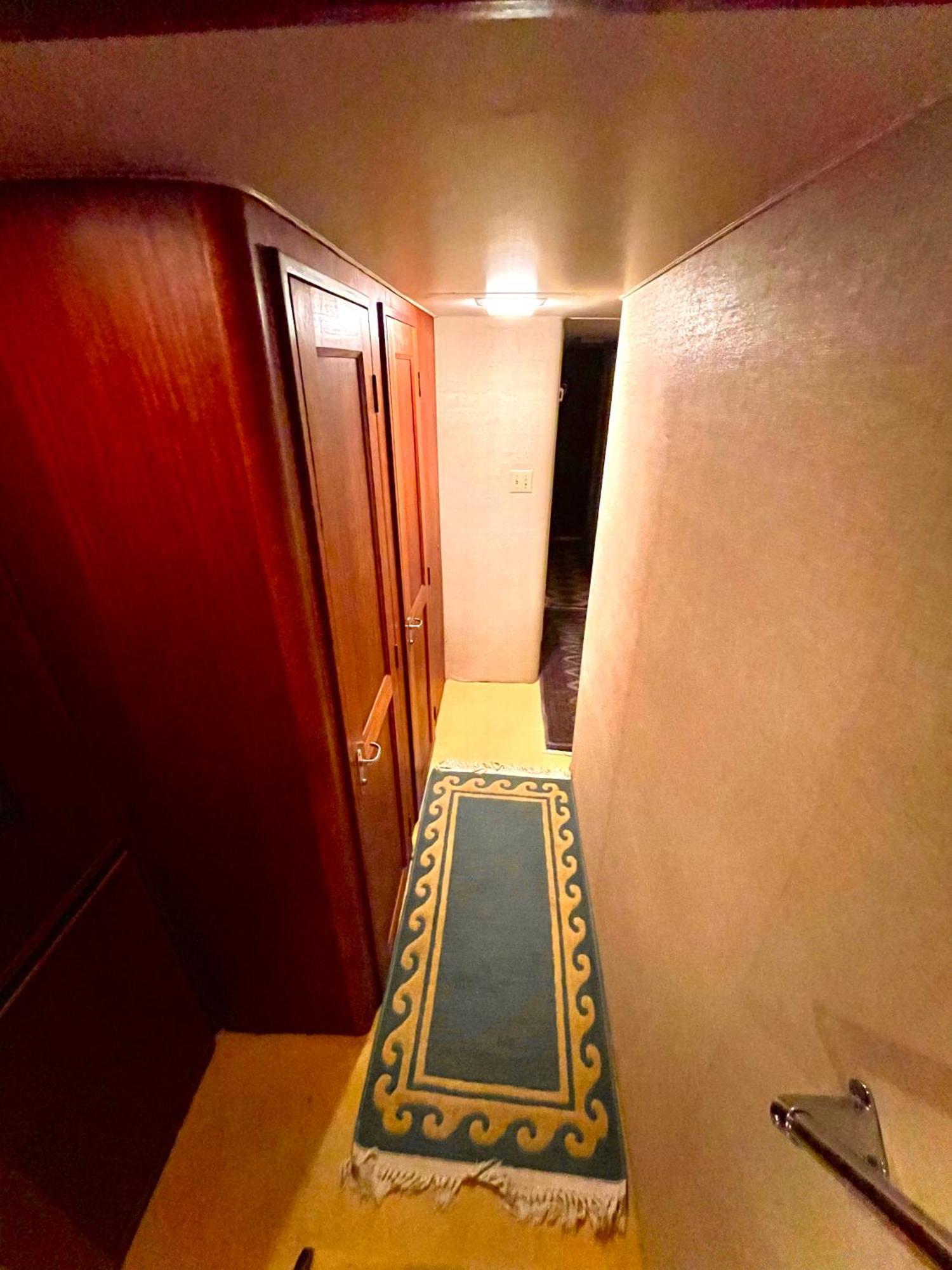 Hotel Yacht Our Alissa Sant Adria de Besos Ngoại thất bức ảnh